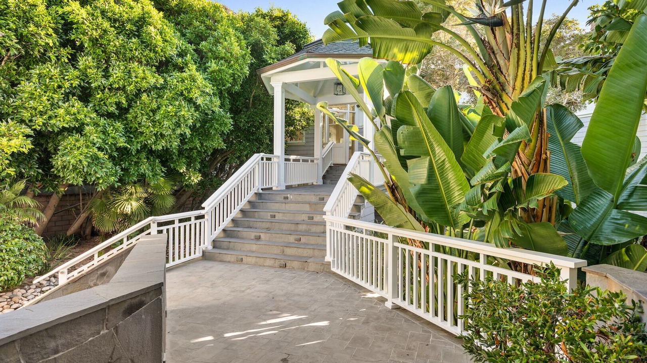 Photo of Others in Western Malibu