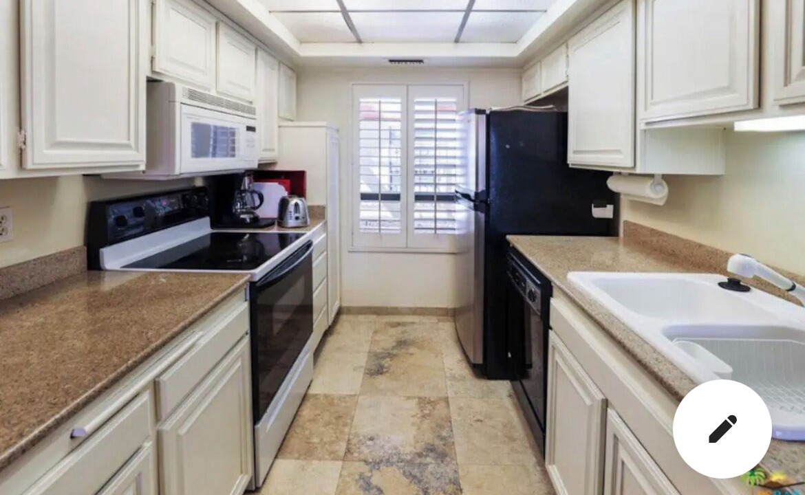 Photo of Kitchen in Sunrise Vista Chino