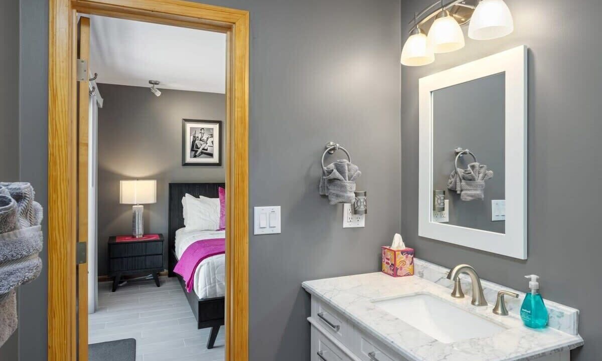 Photo of Bathroom in Araby