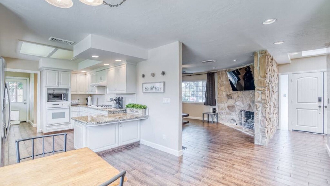 Photo of Livingroom in Fresno