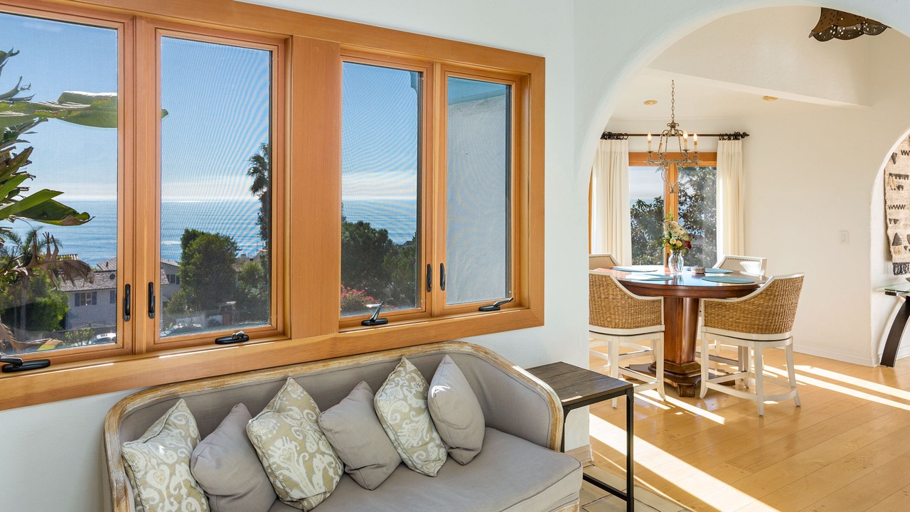 Photo of Livingroom in Western Malibu