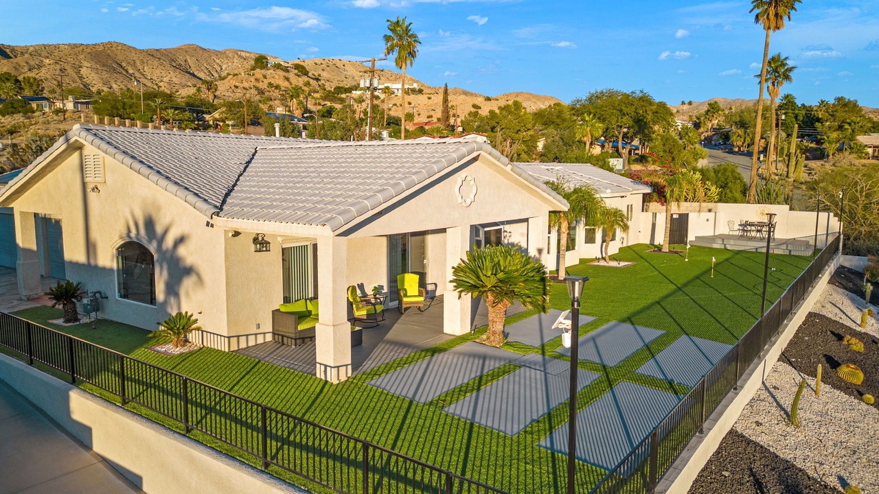 Photo of Patio Balcony in Desert Hot Springs