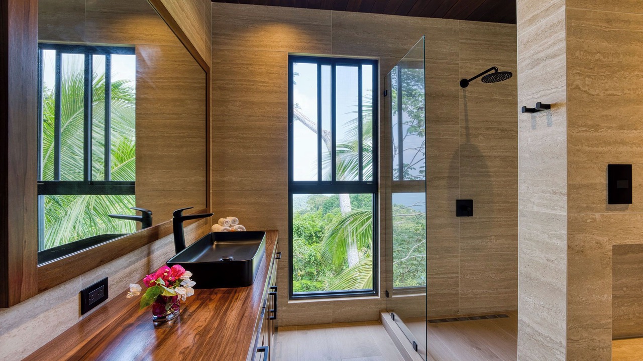 Photo of Bathroom in Ballena