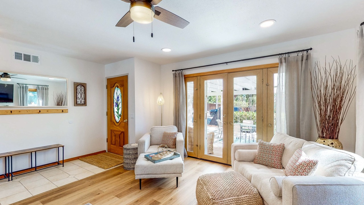 Photo of Livingroom in San Carlos