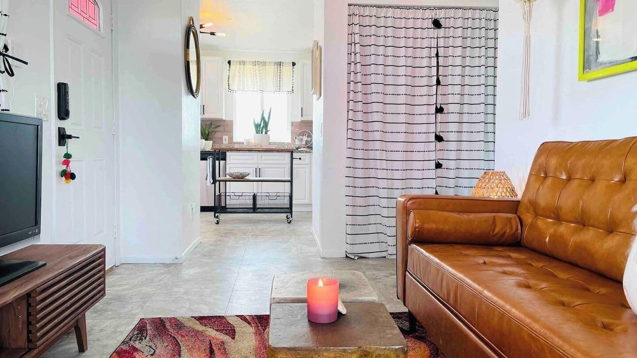 Photo of Livingroom in Landers