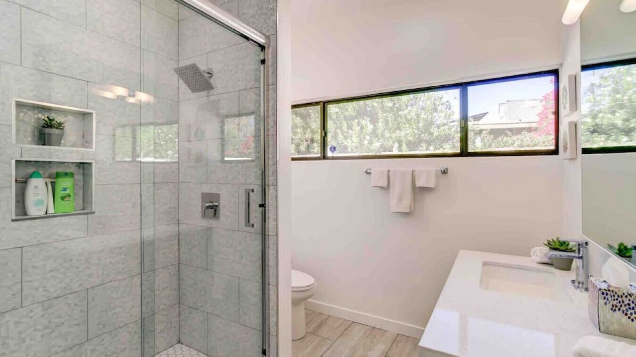 Photo of Bathroom in Sunmor