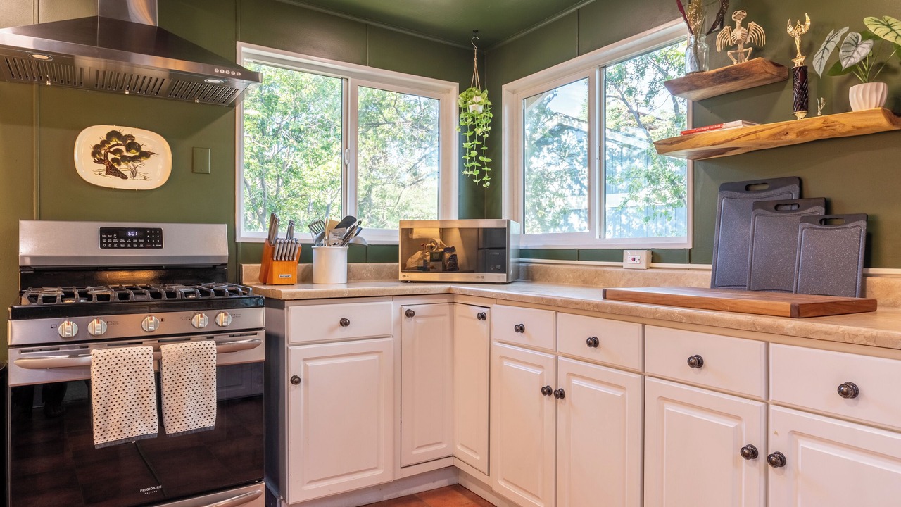 Photo of Kitchen in Green Valley Lake
