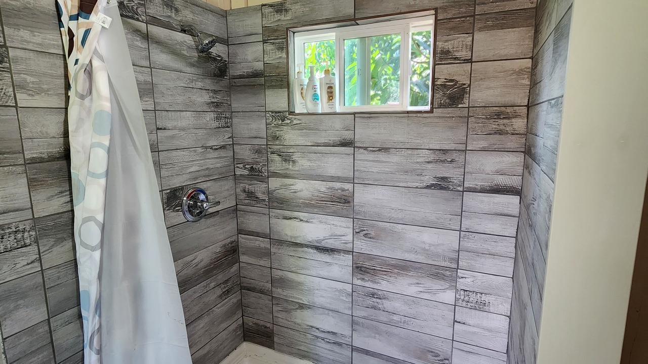 Photo of Bathroom in Mokuleia