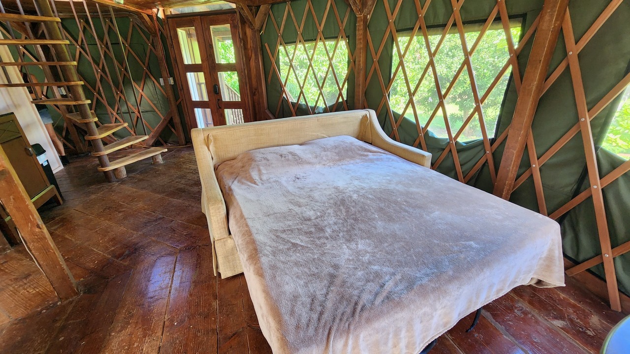 Photo of Bedroom in Mokuleia