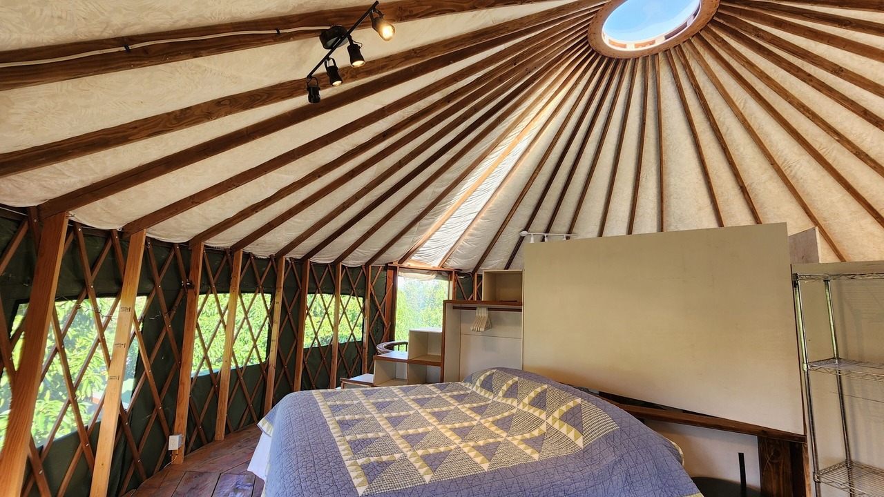 Photo of Bedroom in Mokuleia