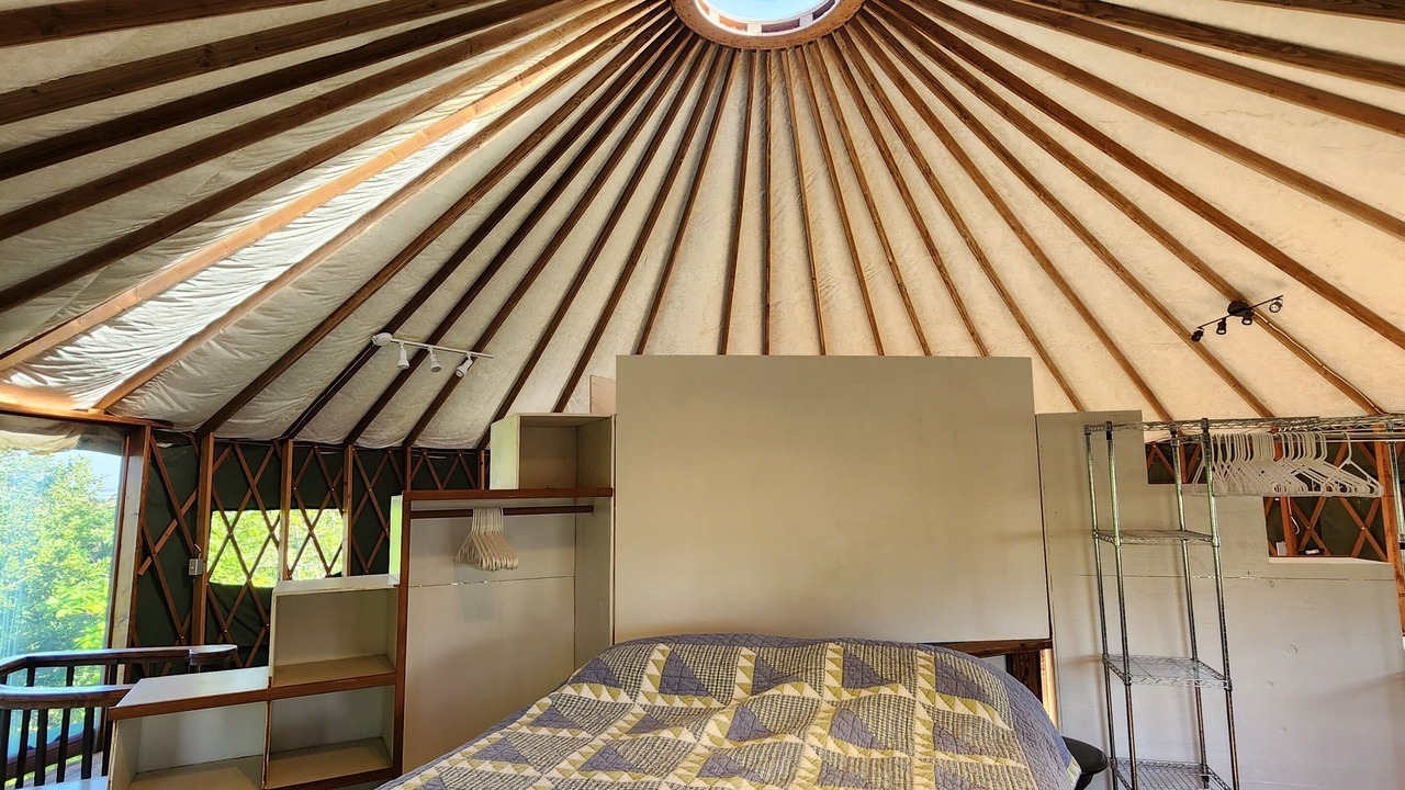 Photo of Bedroom in Mokuleia