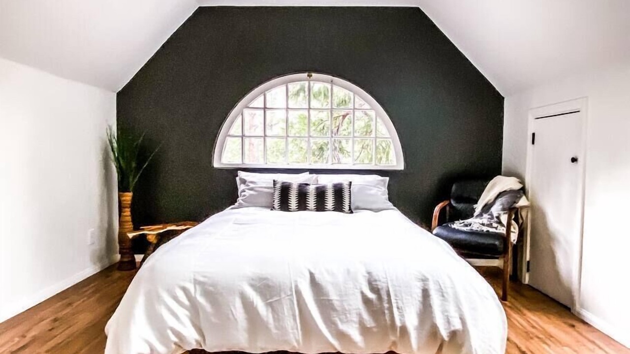 Photo of Bedroom in Idyllwild