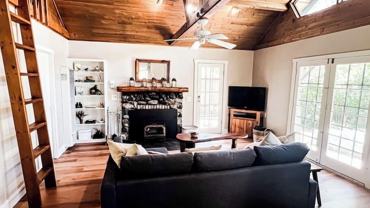 Photo of Livingroom in Idyllwild
