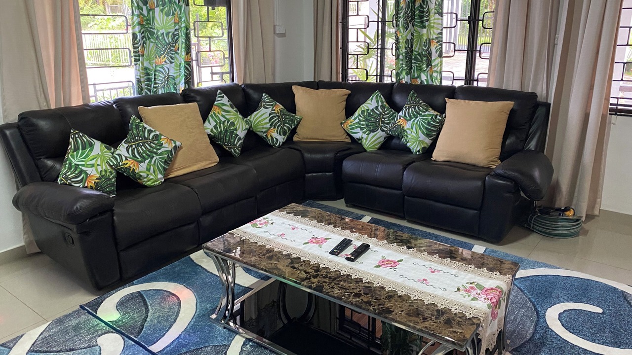 Photo of Livingroom in Suva