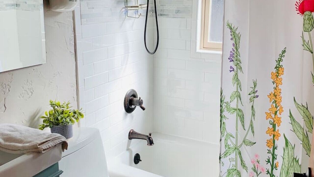 Photo of Bathroom in Lompoc
