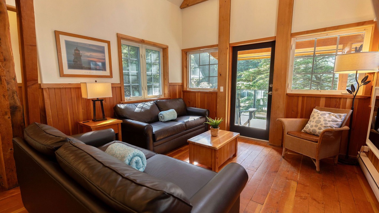 Photo of Livingroom in Ucluelet