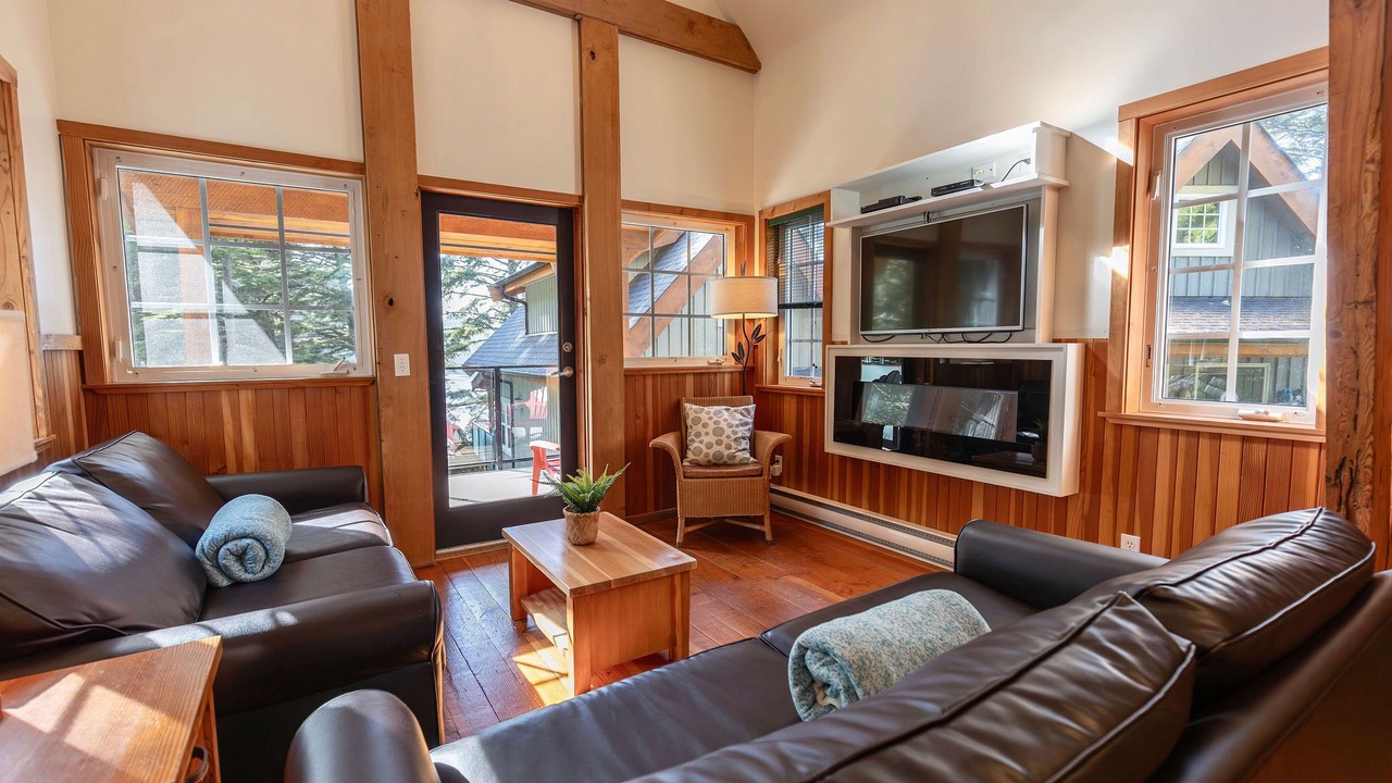 Photo of Livingroom in Ucluelet