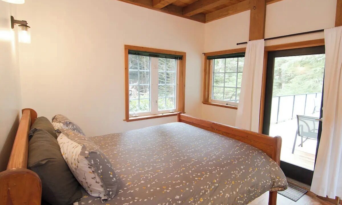 Photo of Bedroom in Ucluelet