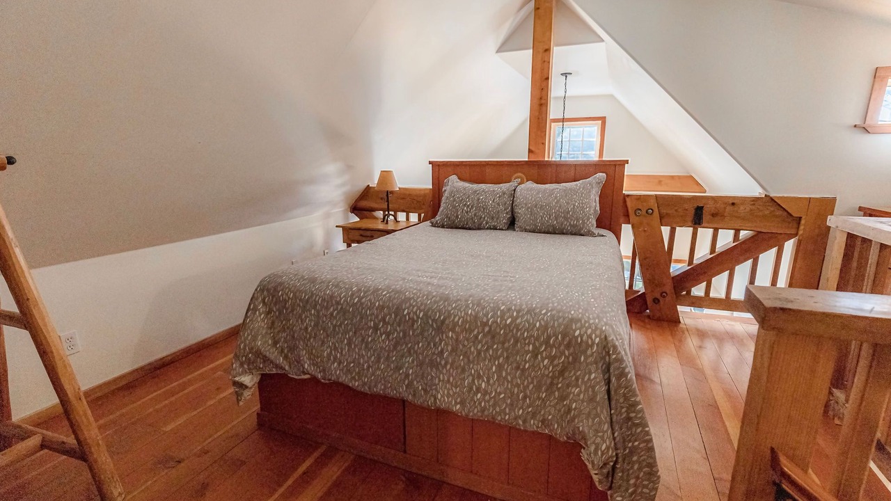 Photo of Bedroom in Ucluelet