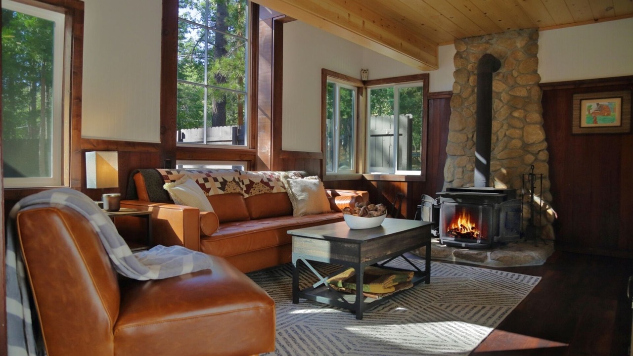 Photo of Livingroom in Idyllwild
