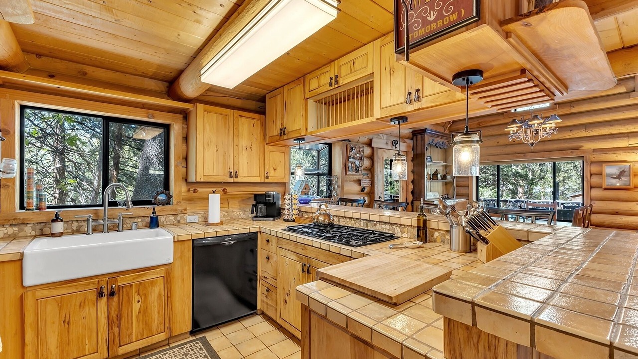 Photo of Kitchen in Idyllwild