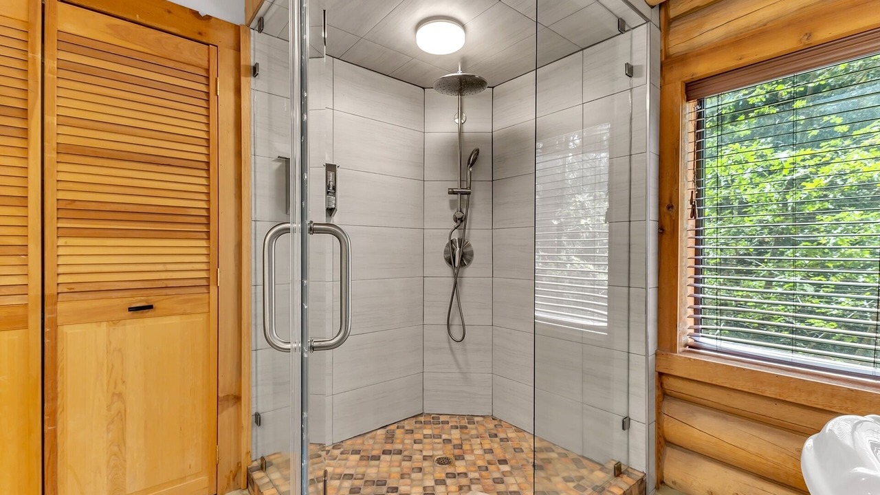 Photo of Bathroom in Idyllwild