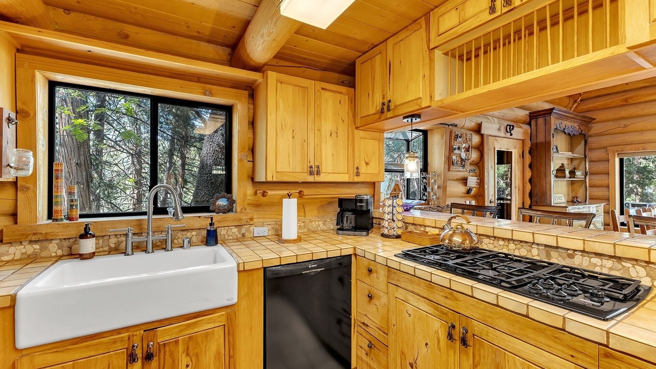 Photo of Kitchen in Idyllwild