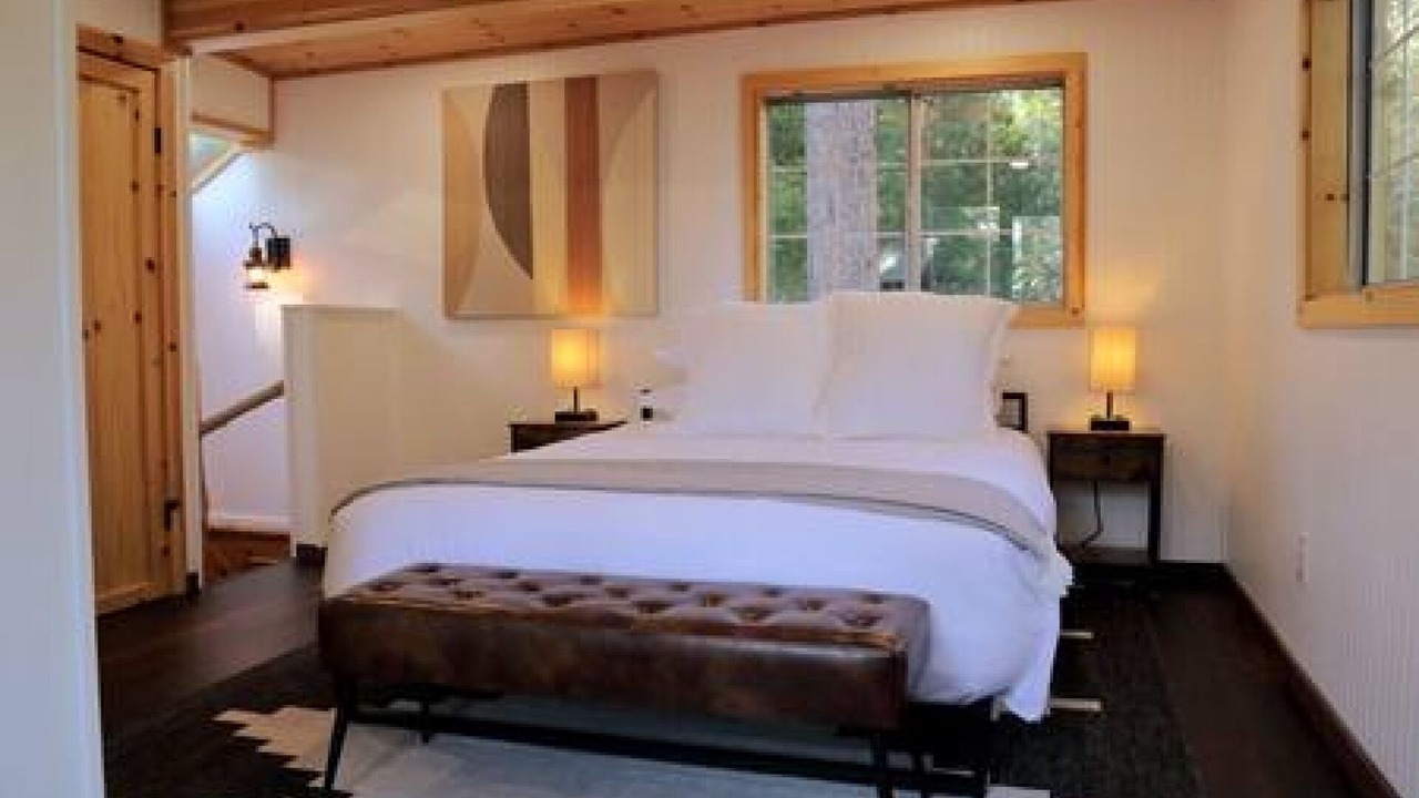 Photo of Bedroom in Idyllwild