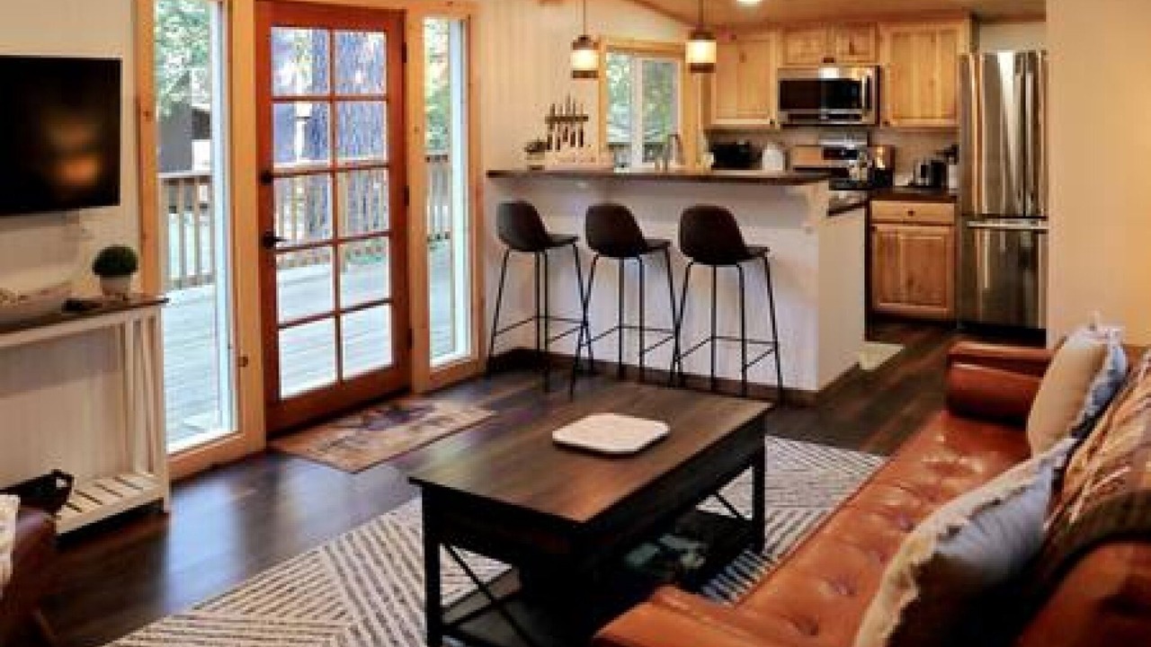 Photo of Livingroom in Idyllwild