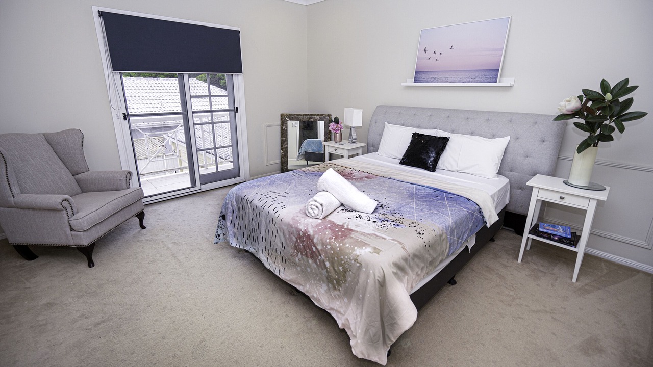 Photo of Bedroom in Broadbeach Waters