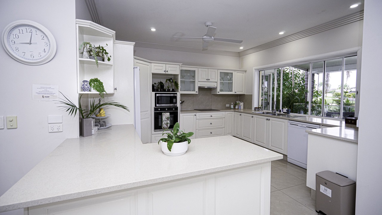 Photo of Kitchen in Broadbeach Waters