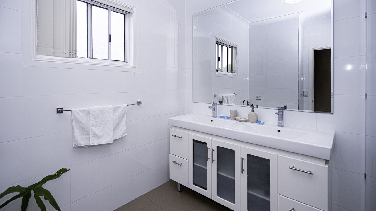 Photo of Bathroom in Broadbeach Waters