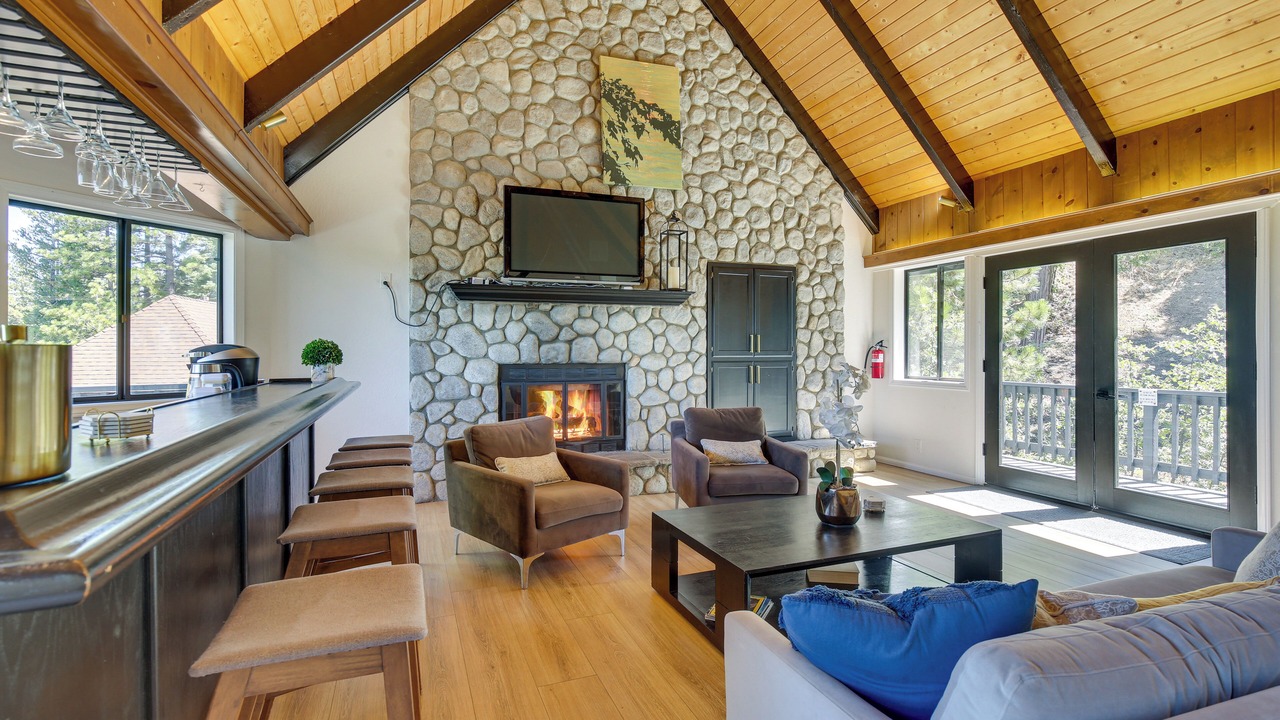 Photo of Outdoor in Lake Arrowhead