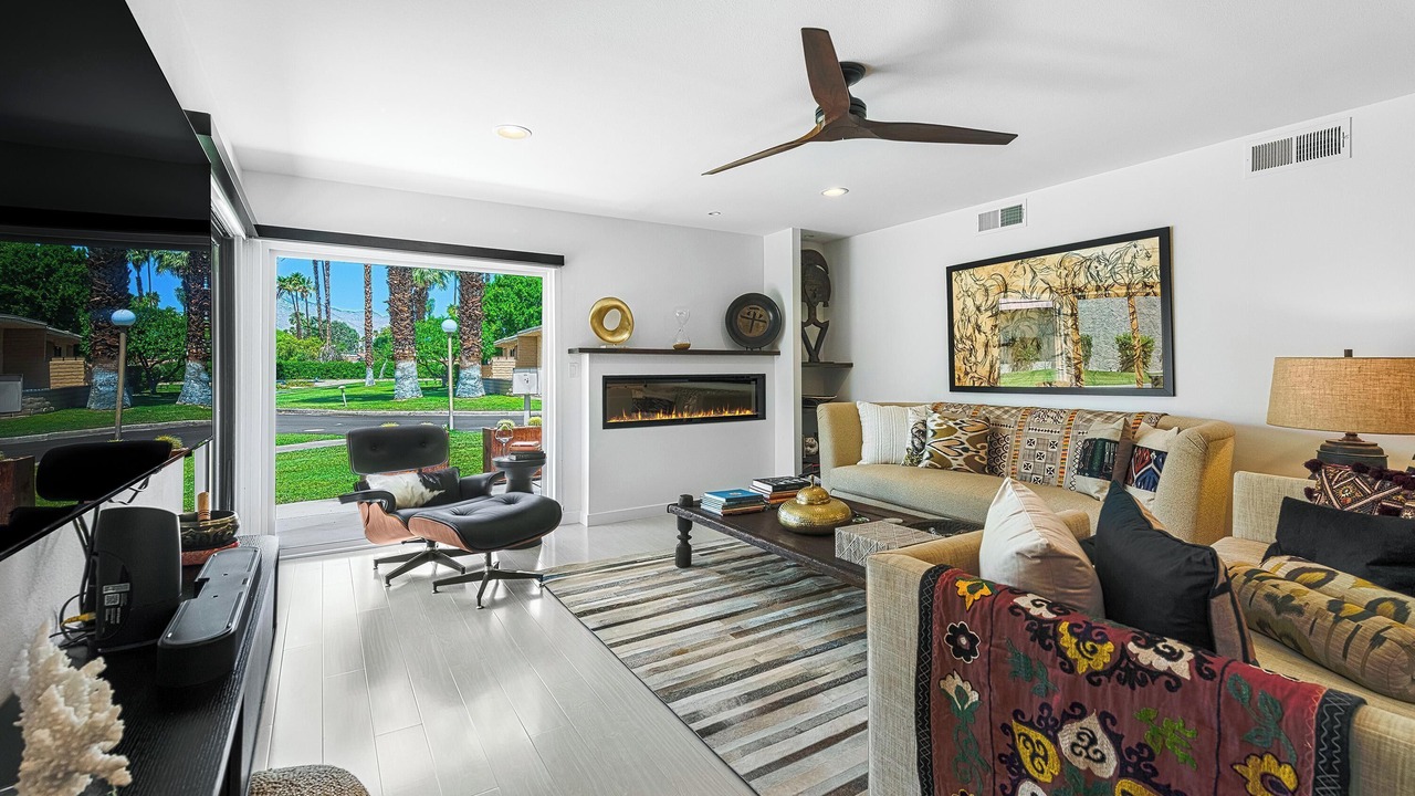 Photo of Livingroom in Cathedral City