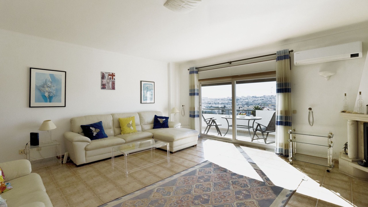 Photo of Livingroom in Albardeira