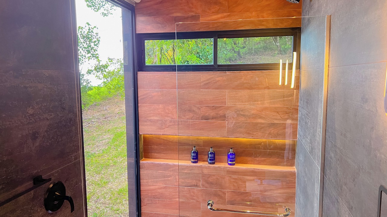 Photo of Bathroom in Monteverde