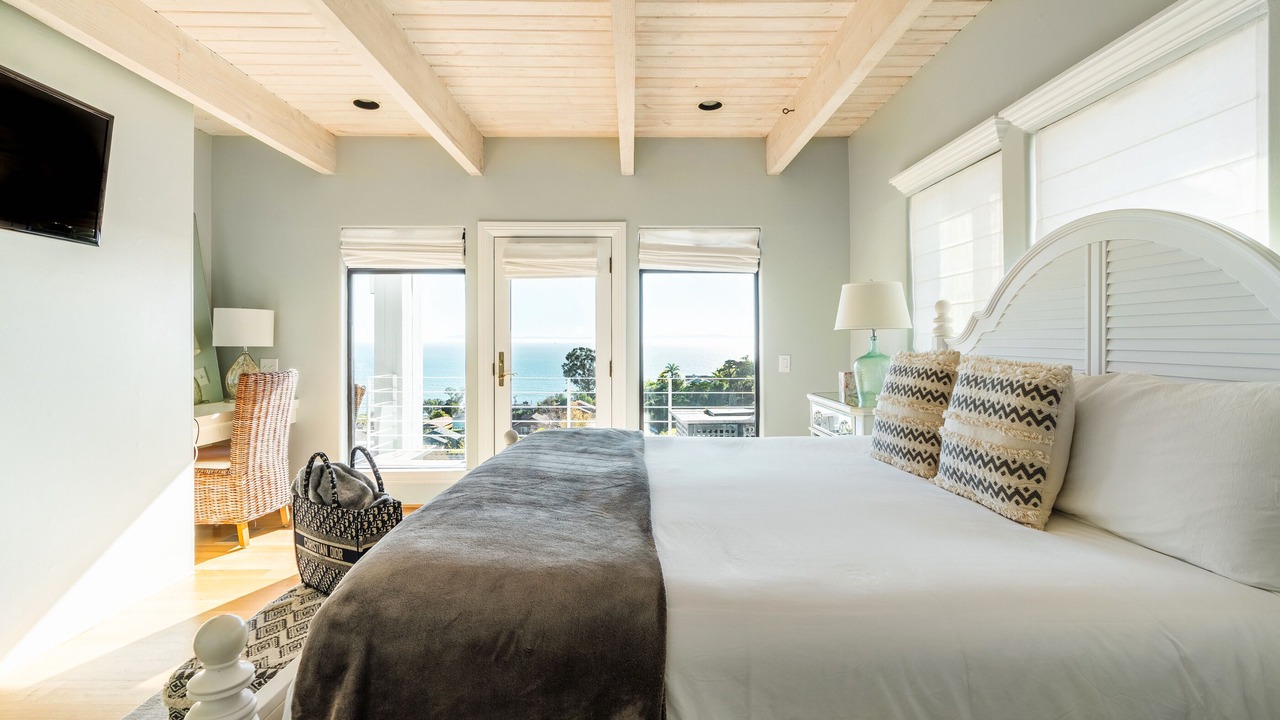 Photo of Bedroom in Summerland