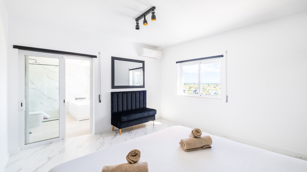 Photo of Bedroom in Pera