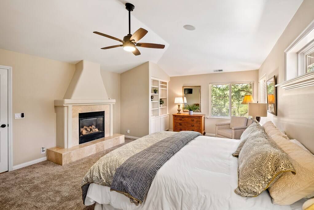 Photo of Livingroom in Templeton