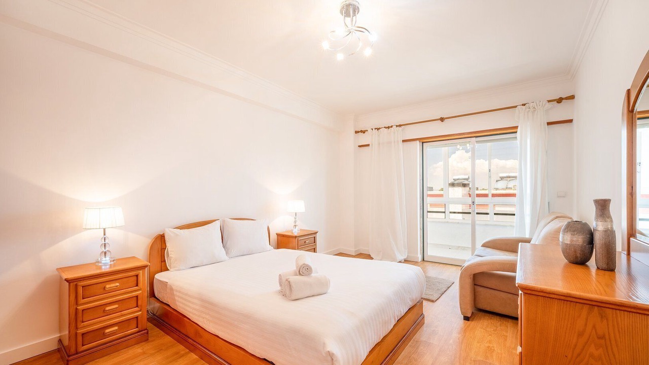 Photo of Bedroom in Charneca de Caparica e Sobreda