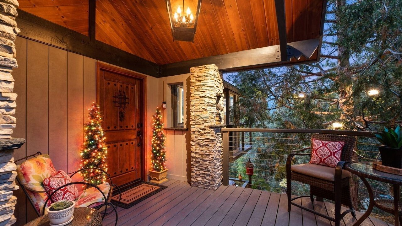 Photo of Patio Balcony in Idyllwild