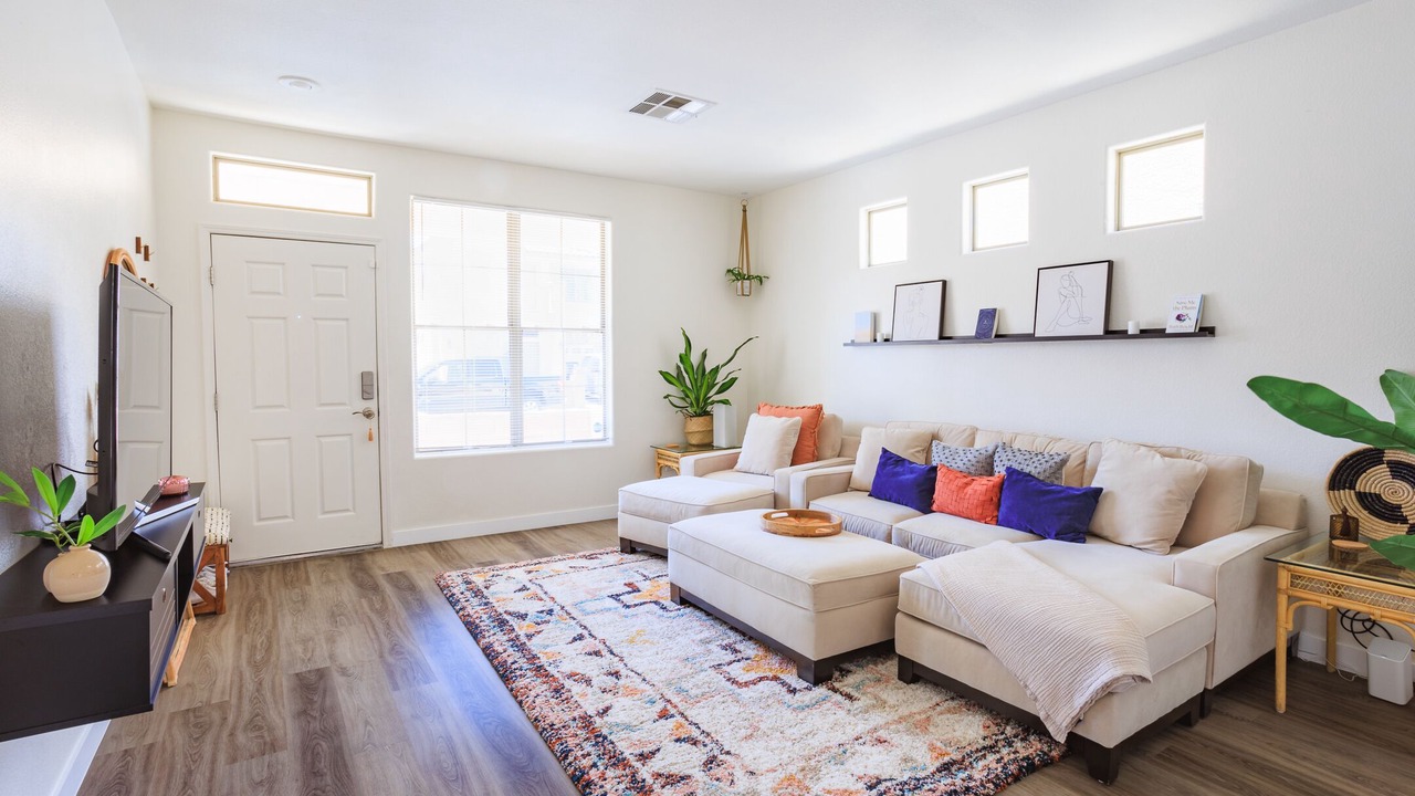 Photo of Livingroom in Spring Valley