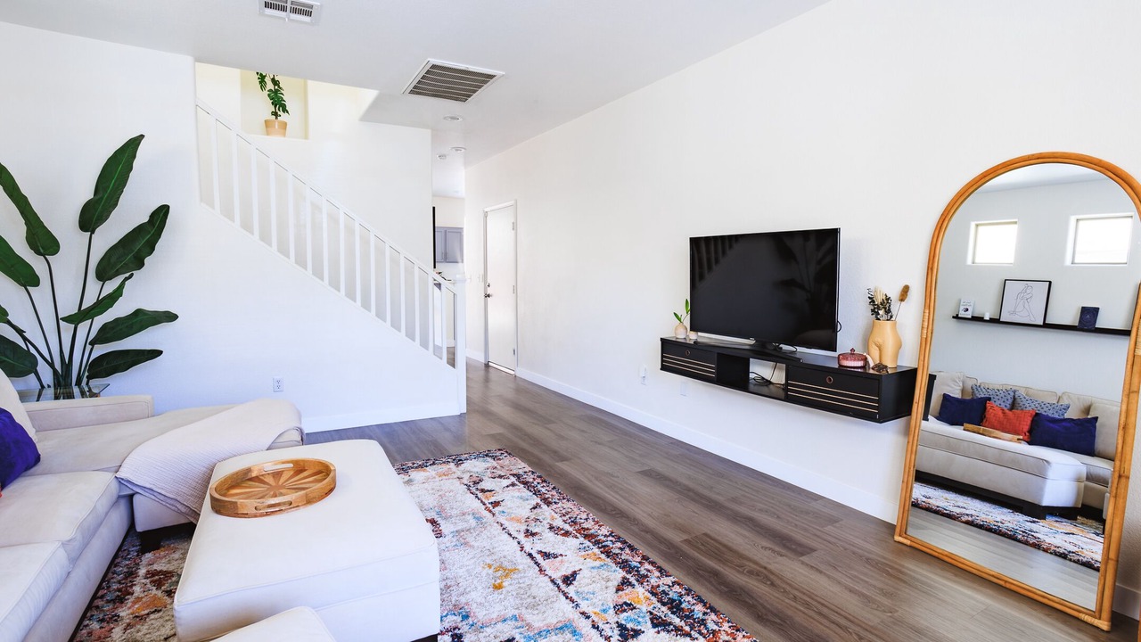Photo of Livingroom in Spring Valley