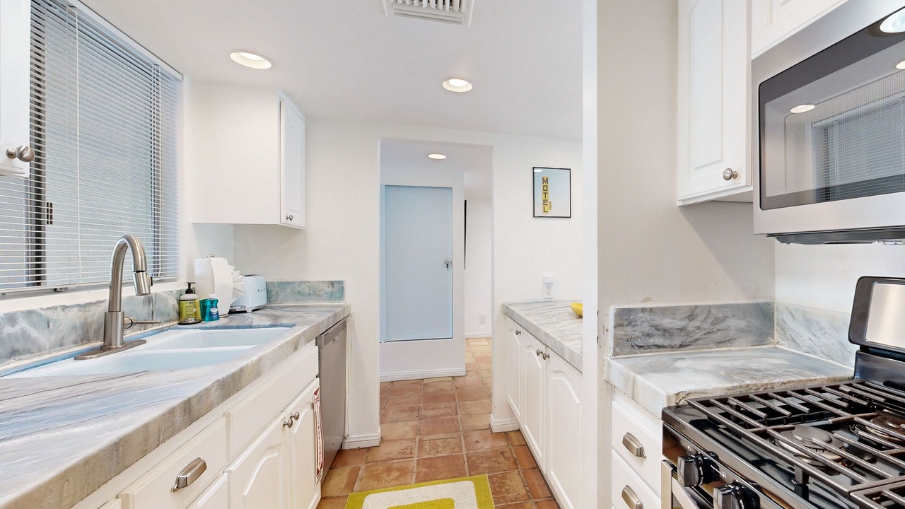 Photo of Kitchen in Araby Commons