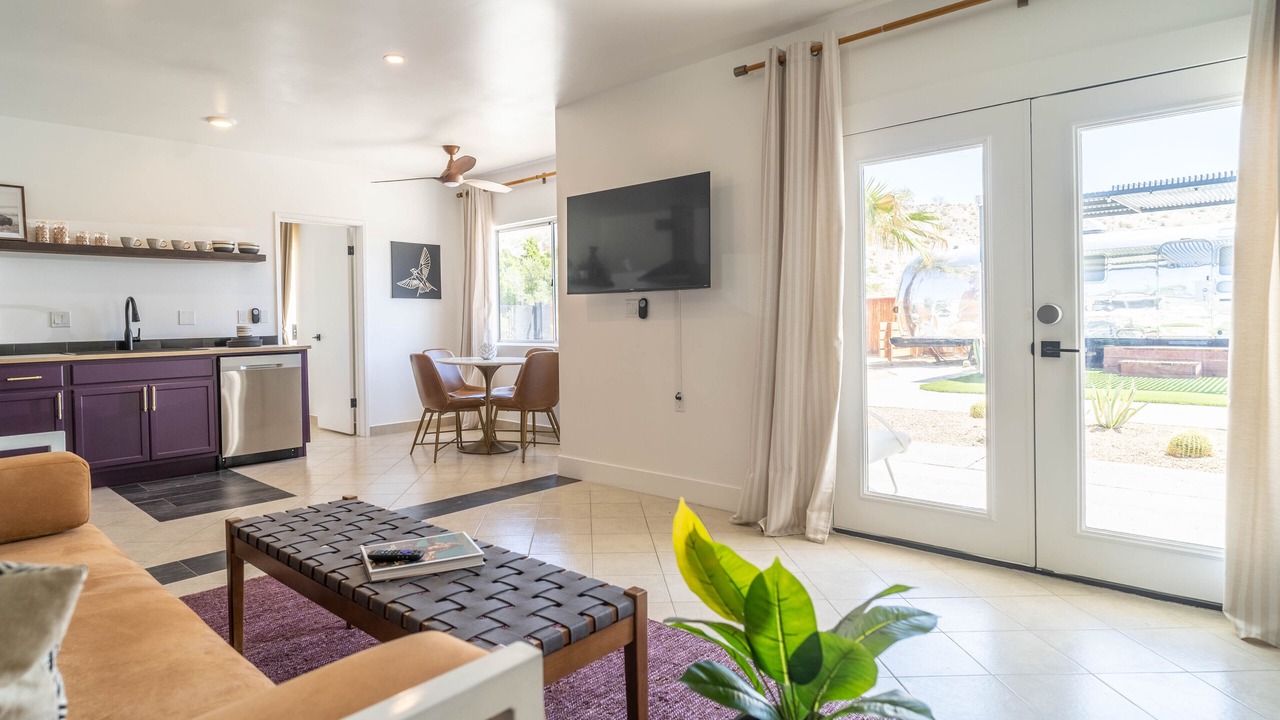 Photo of Livingroom in Desert Hot Springs