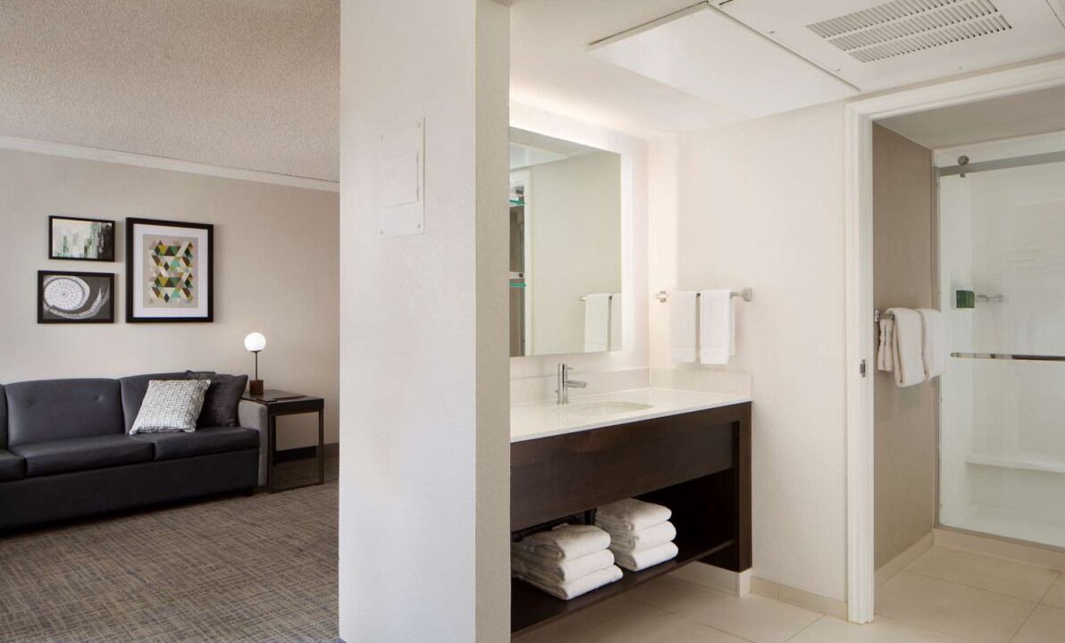 Photo of Bathroom in Raisin