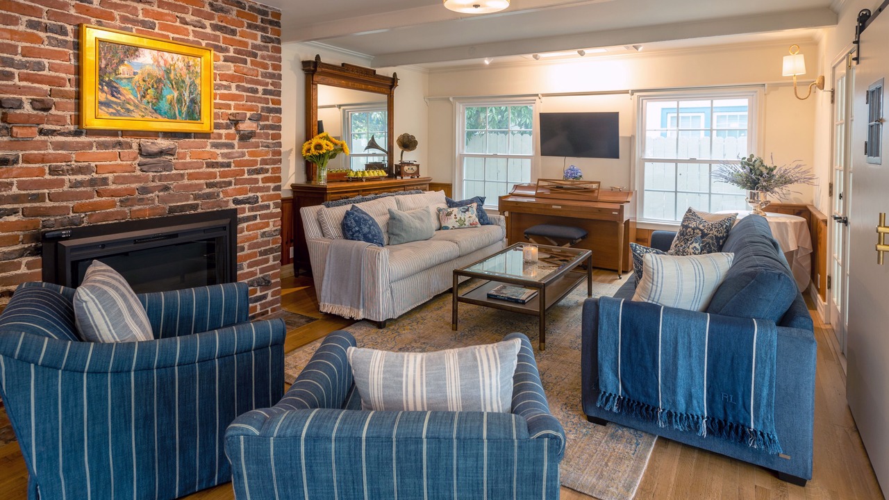 Photo of Livingroom in Avalon