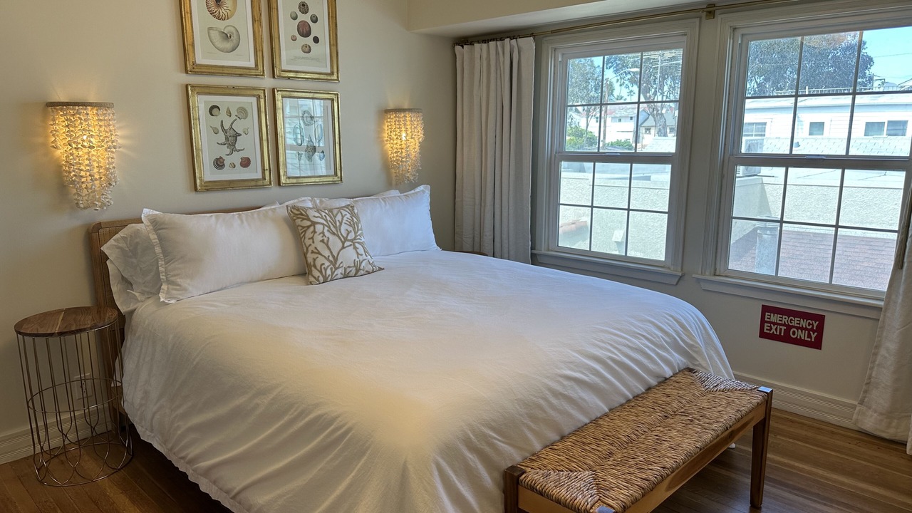 Photo of Bedroom in Avalon