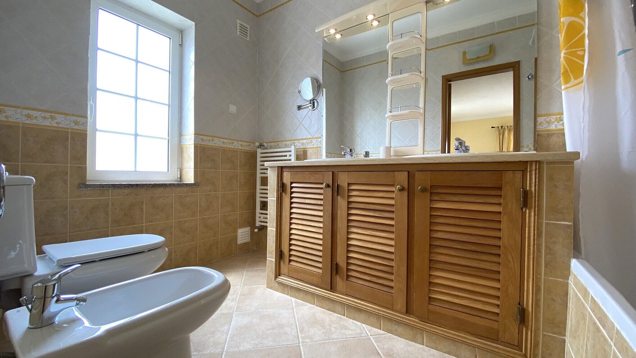 Photo of Bathroom in Pera