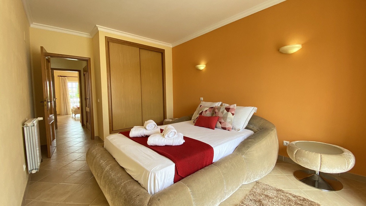 Photo of Bedroom in Pera